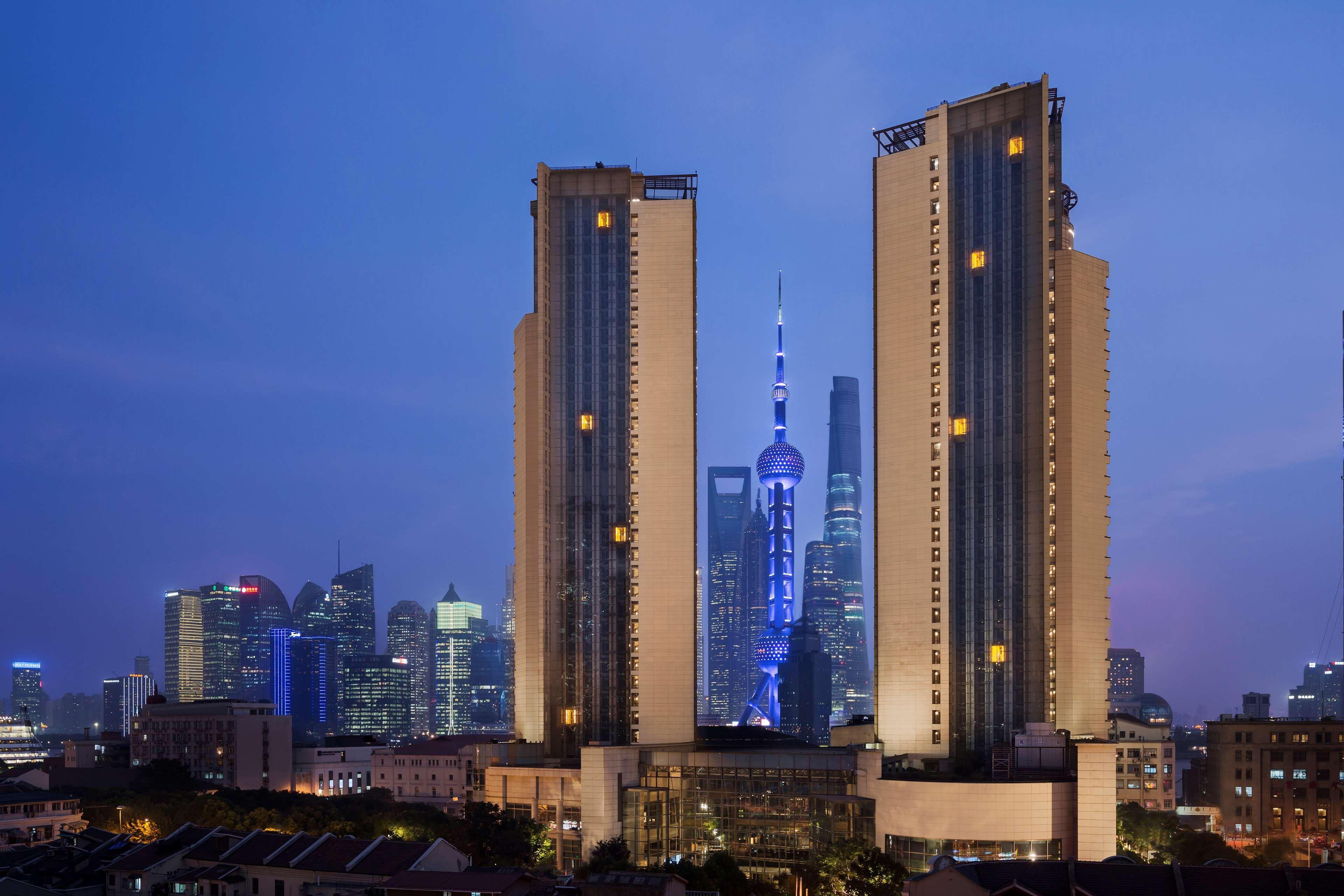Hyatt On The Bund - A Grand Hyatt Hotel, Centrally Located At Huangpu River Banks In Downtown 上海