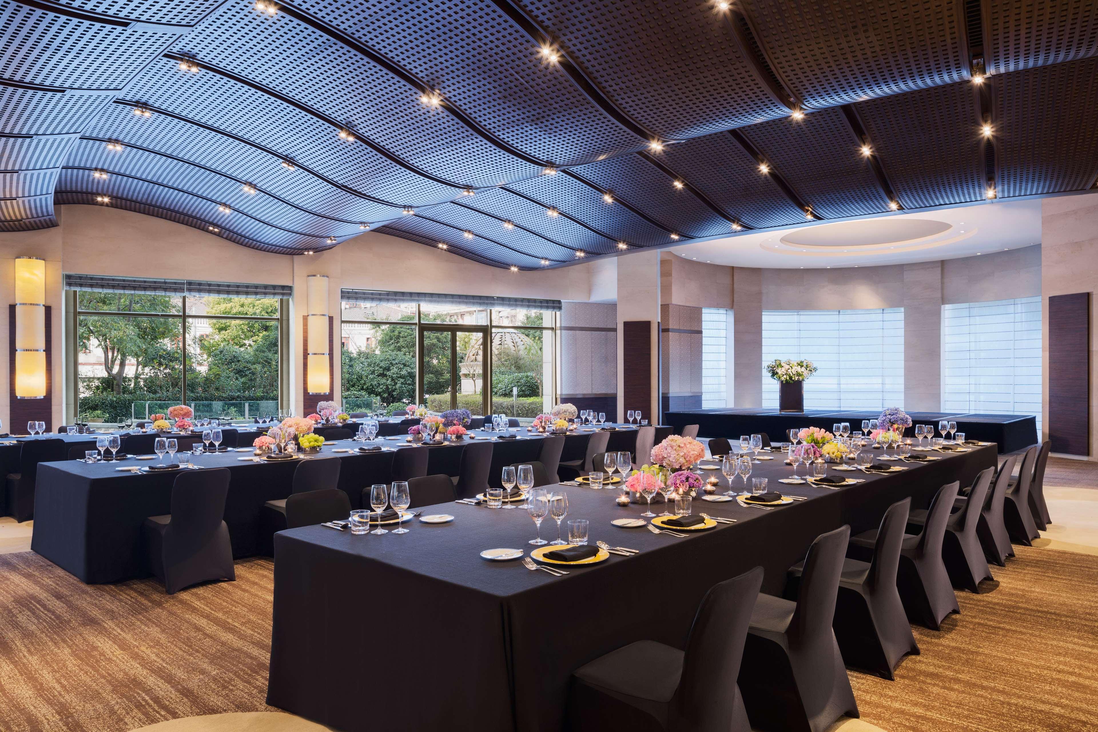 酒店 Hyatt On The Bund - A Grand Hyatt Hotel, Centrally Located At Huangpu River Banks In Downtown 上海