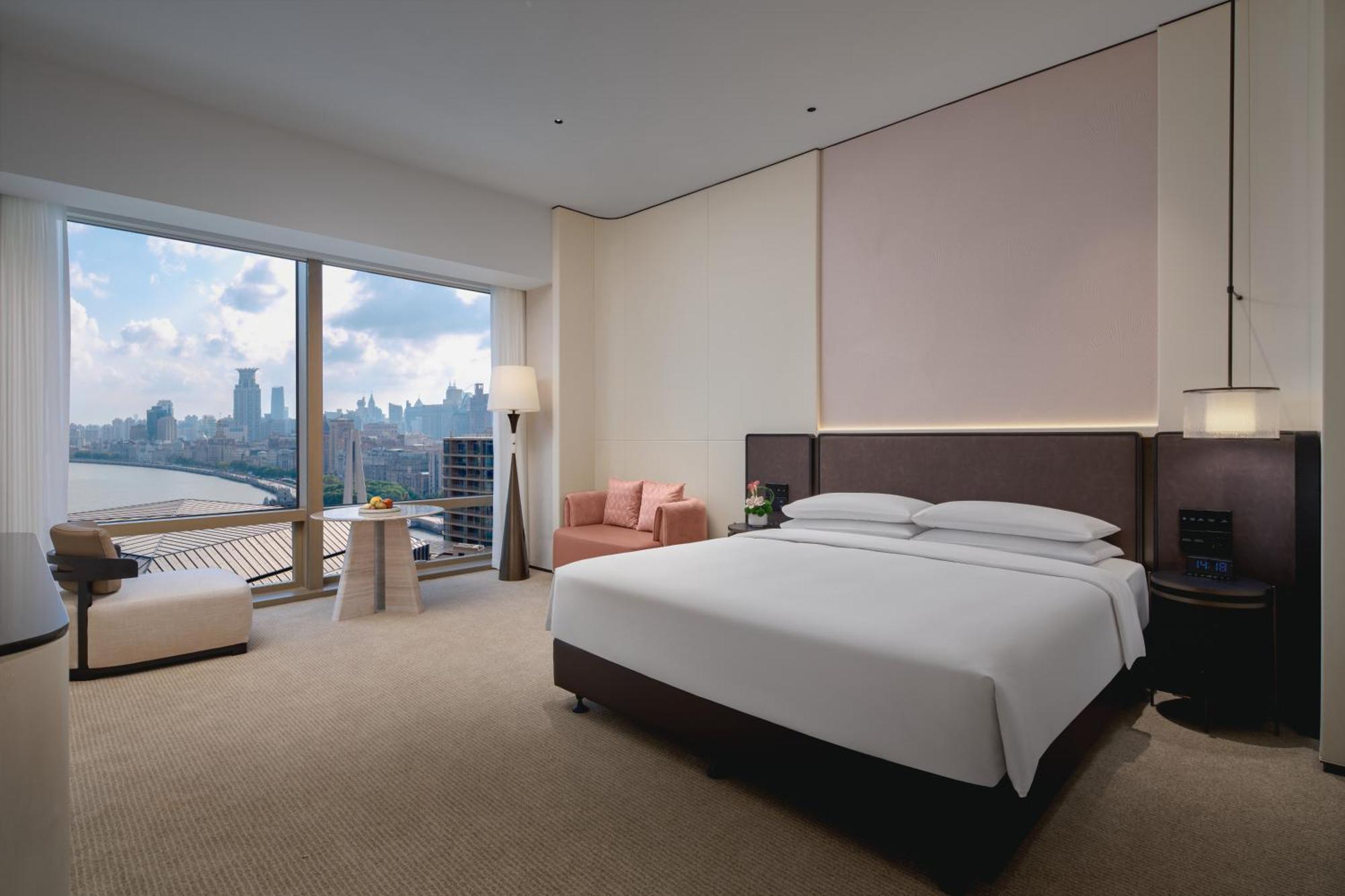 Hyatt On The Bund - A Grand Hyatt Hotel, Centrally Located At Huangpu River Banks In Downtown 上海
