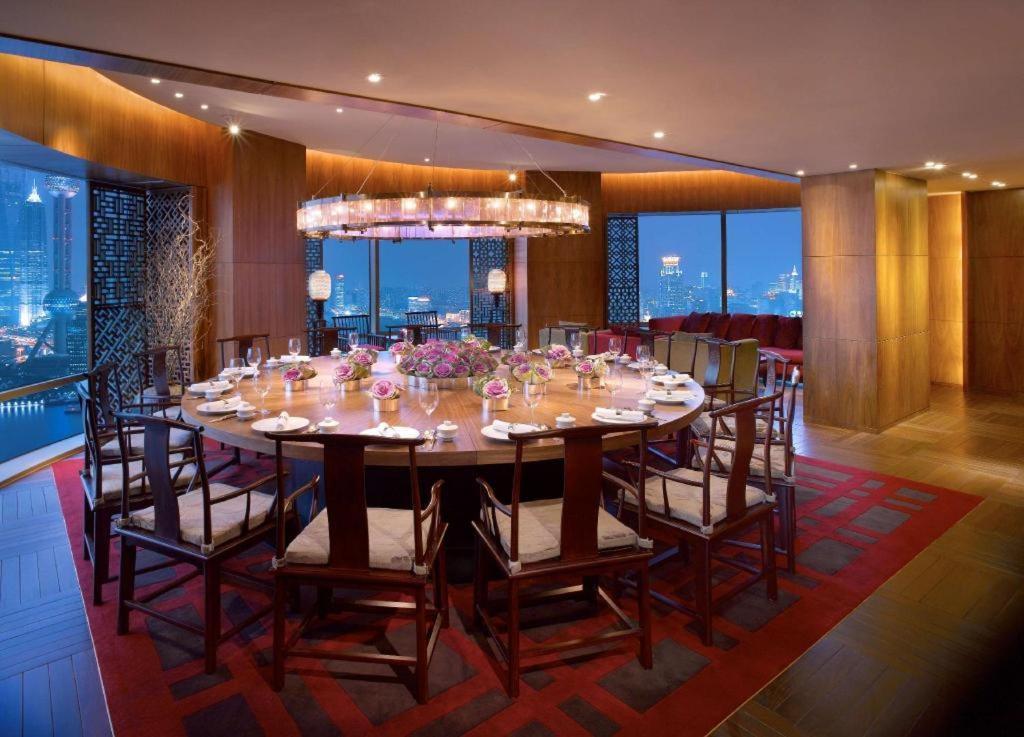 酒店 Hyatt On The Bund - A Grand Hyatt Hotel, Centrally Located At Huangpu River Banks In Downtown 5*