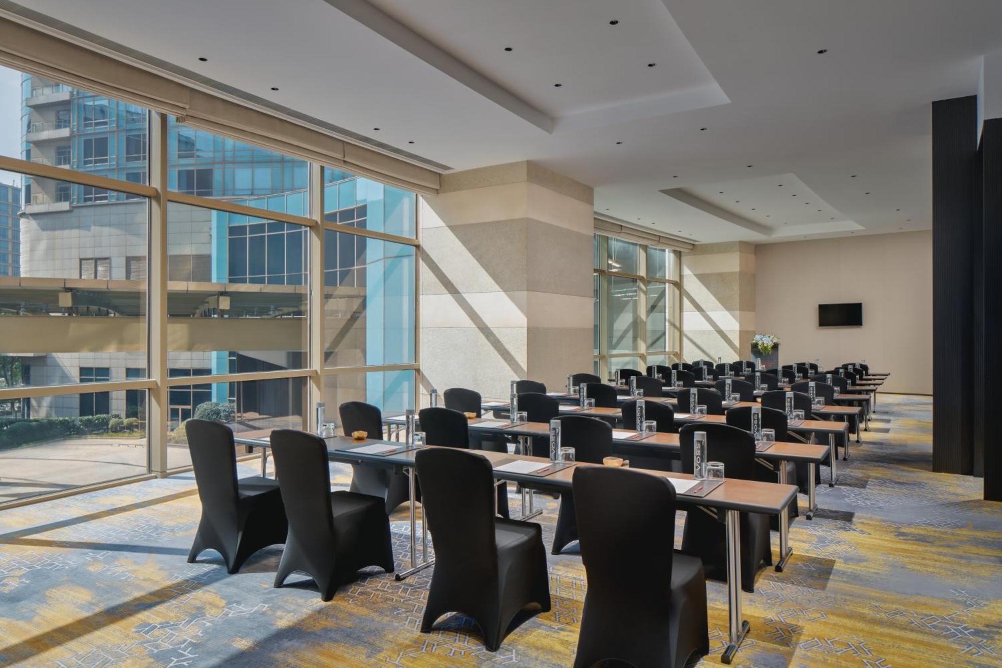 Hyatt On The Bund - A Grand Hyatt Hotel, Centrally Located At Huangpu River Banks In Downtown 酒店 5*