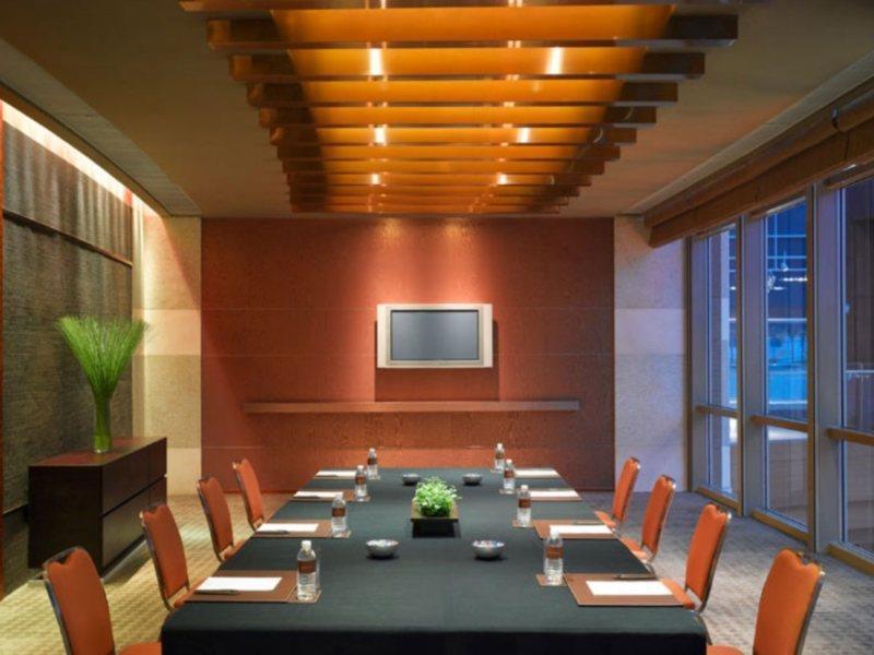 酒店 Hyatt On The Bund - A Grand Hyatt Hotel, Centrally Located At Huangpu River Banks In Downtown 5*